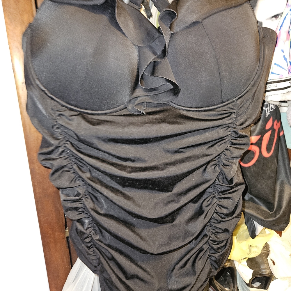 Elegant Black Ruched Swimsuit